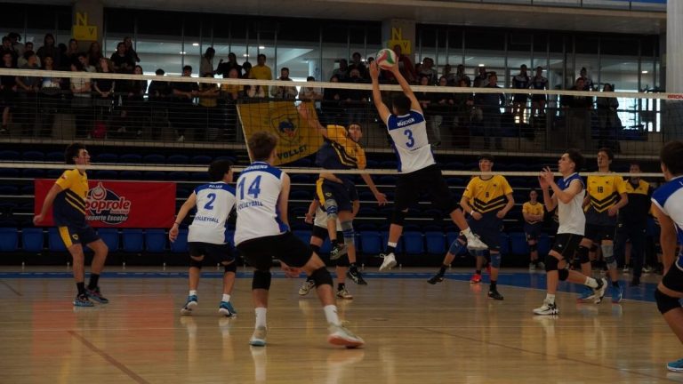 La «maldición» del doblete en el Deporte Escolar Soprole UC