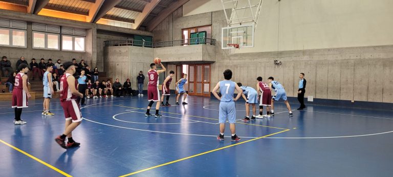 Las semis se toman el Básquetbol Soprole UC