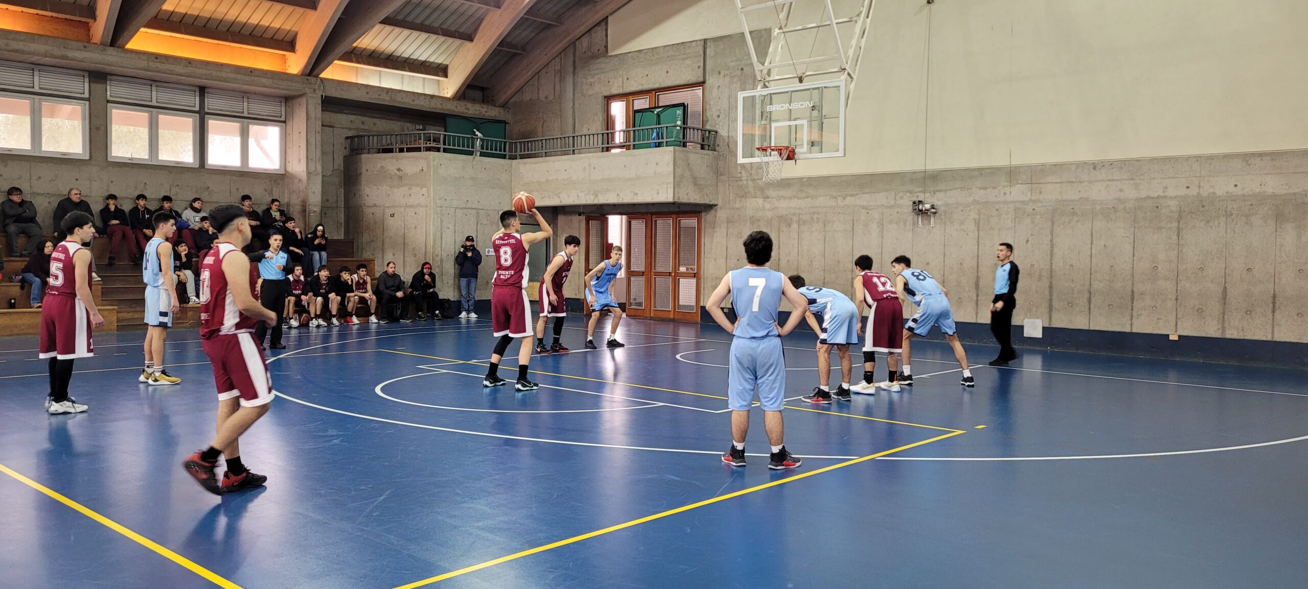 Domingo Matte saca ventaja y se candidatea en el Básquetbol Ascenso Soprole UC