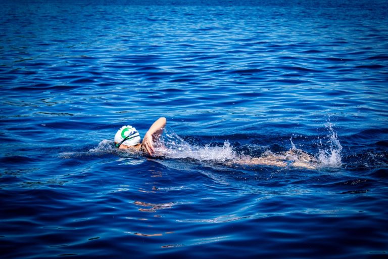 Eloísa Godoy: la valdiviana que va al Mundial Juvenil de Aguas Abiertas tras la natación Soprole