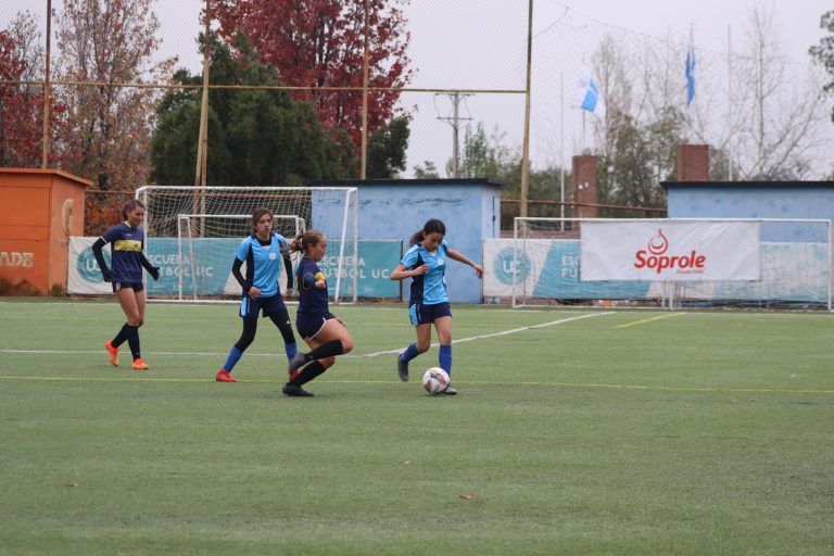 Multicampeonas de Saint George enfrentan apretada llave de playoffs en el fútbol Soprole UC
