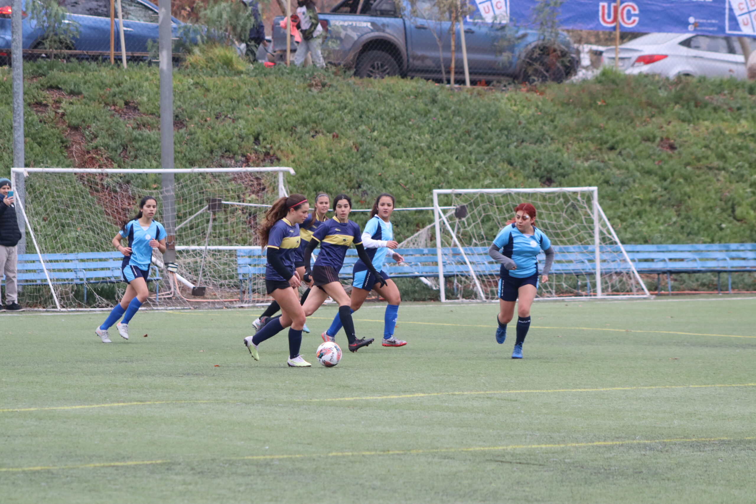 Se juegan los 4tos de final Damas Enseñanza Media del Fútbol Soprole UC