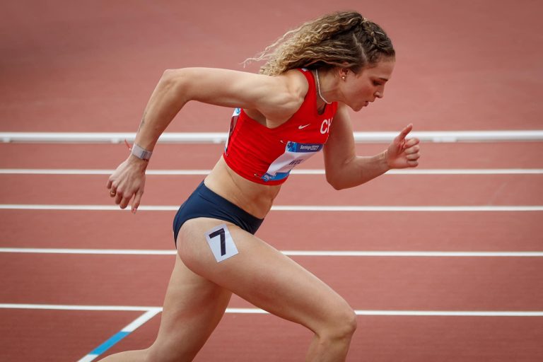 Martina Weil rompió una vez más el récord chileno de 400 metros planos