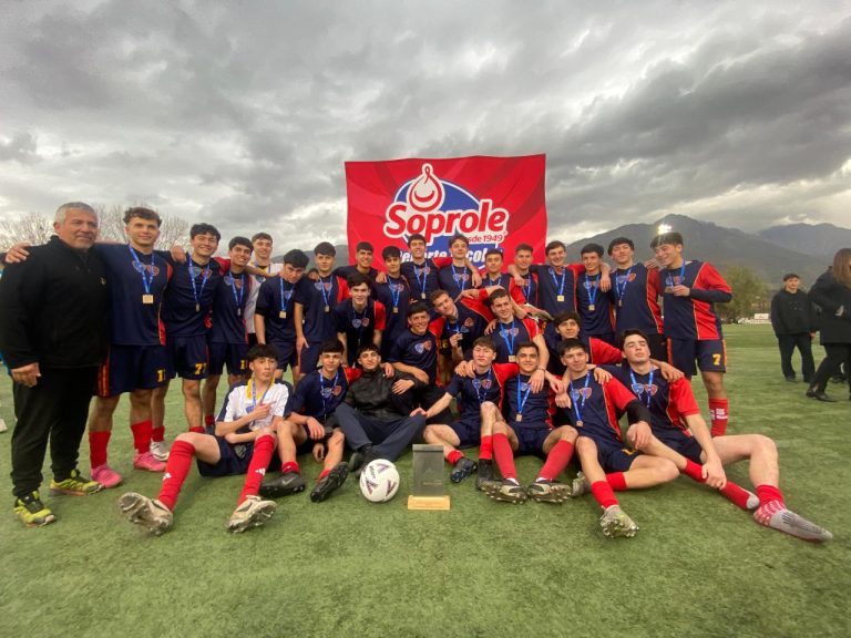 Padre Hurtado campeón del Fútbol Ascenso Superior Soprole UC