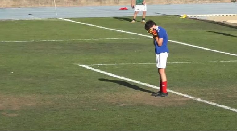 «De héroe a villano»: Arquero de SIEB soltó la ilusión de jugar la final del Fútbol Soprole UC